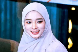 Inara Rusli Batasi Komentar Usai Dilaporkan Kasus Perselingkuhan