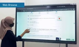 Feature-Smartboard-WebBrowse.jpg Feature Smartboard WebBrowse