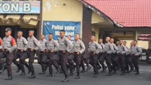 Healing Ala SPN Polda Jatim: Senam ‘Tabola Bale’ Strategi Jaga Kesehatan Siswa Diktukba Polri