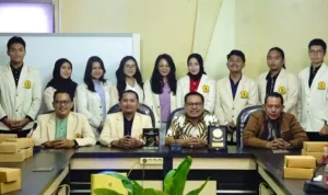 DPRD Surabaya