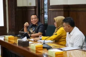 Pegawai Pemkot Main Slot di Jam Kerja