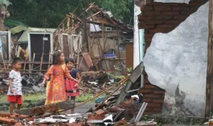 Kerusakan-Akibat-Gempa-Di-Malang-110421-abs-1.jpg Kerusakan Akibat Gempa Di Malang 110421 abs 1