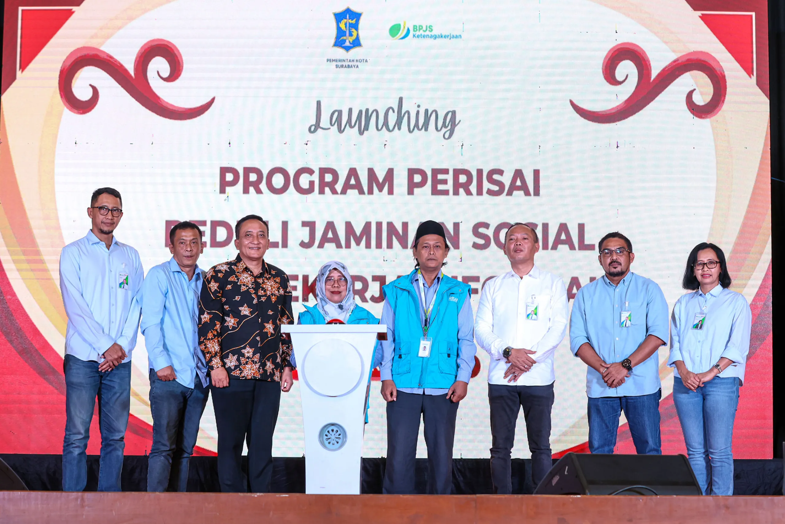 Bekerja Tanpa Jaminan? Disperinaker Surabaya Siapkan Sanksi Berat!” 1 Bekerja Tanpa Jaminan? Disperinaker Surabaya Siapkan Sanksi Berat!”