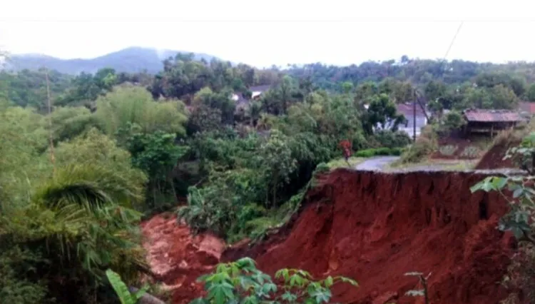 Warga Wagir Kidul Ponorogo Tidak Lagi Menghadapi Longsoran 5 Km
