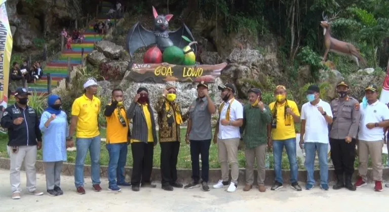 Pengembangan Wisata Goa Lowo di Trenggalek 1 Pengembangan Wisata Goa Lowo di Trenggalek