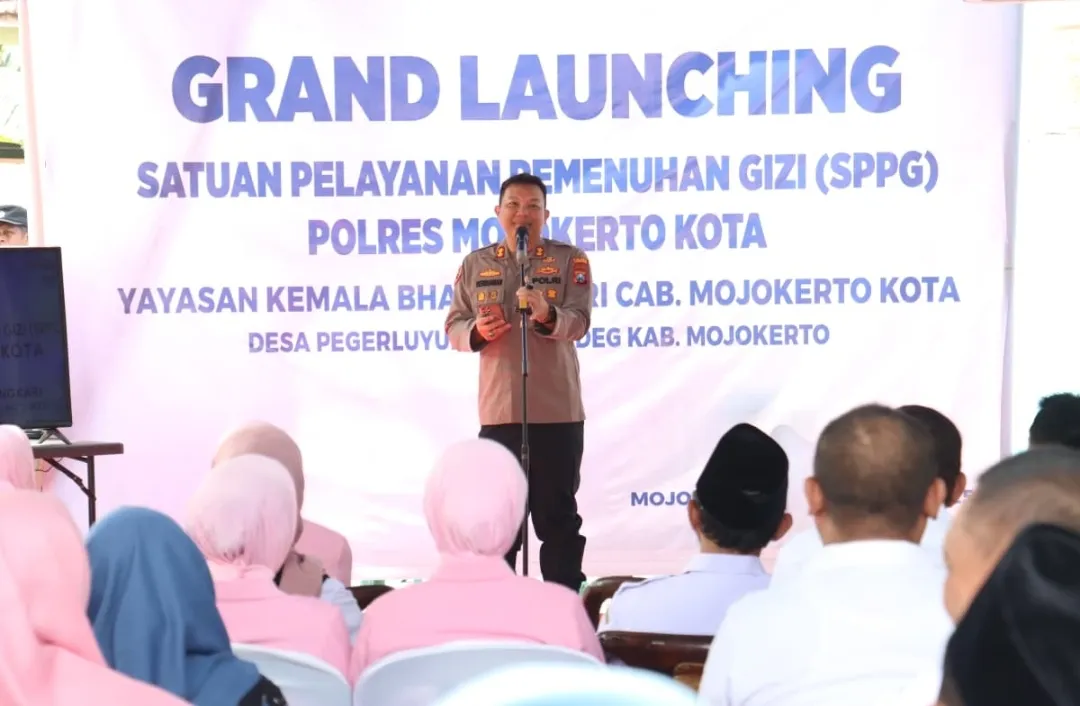 Kapolres Mojokerto Kota Resmikan SPPG Dukung Penuh Program Makan Bergizi Gratis 1 Kapolres Mojokerto Kota Resmikan SPPG Dukung Penuh Program Makan Bergizi Gratis