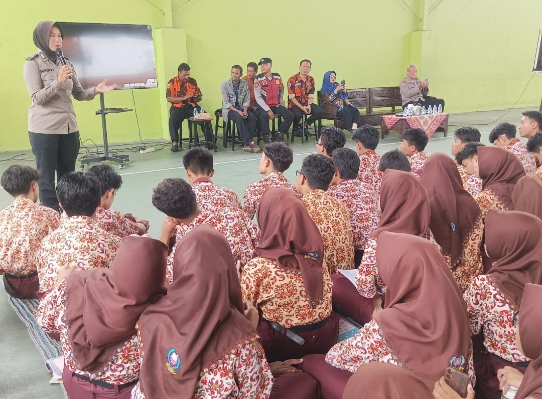 Polresta Sidoarjo Gencarkan Edukasi Tertib Lalu Lintas di Sidoarjo 1 Polresta Sidoarjo Gencarkan Edukasi Tertib Lalu Lintas di Sidoarjo