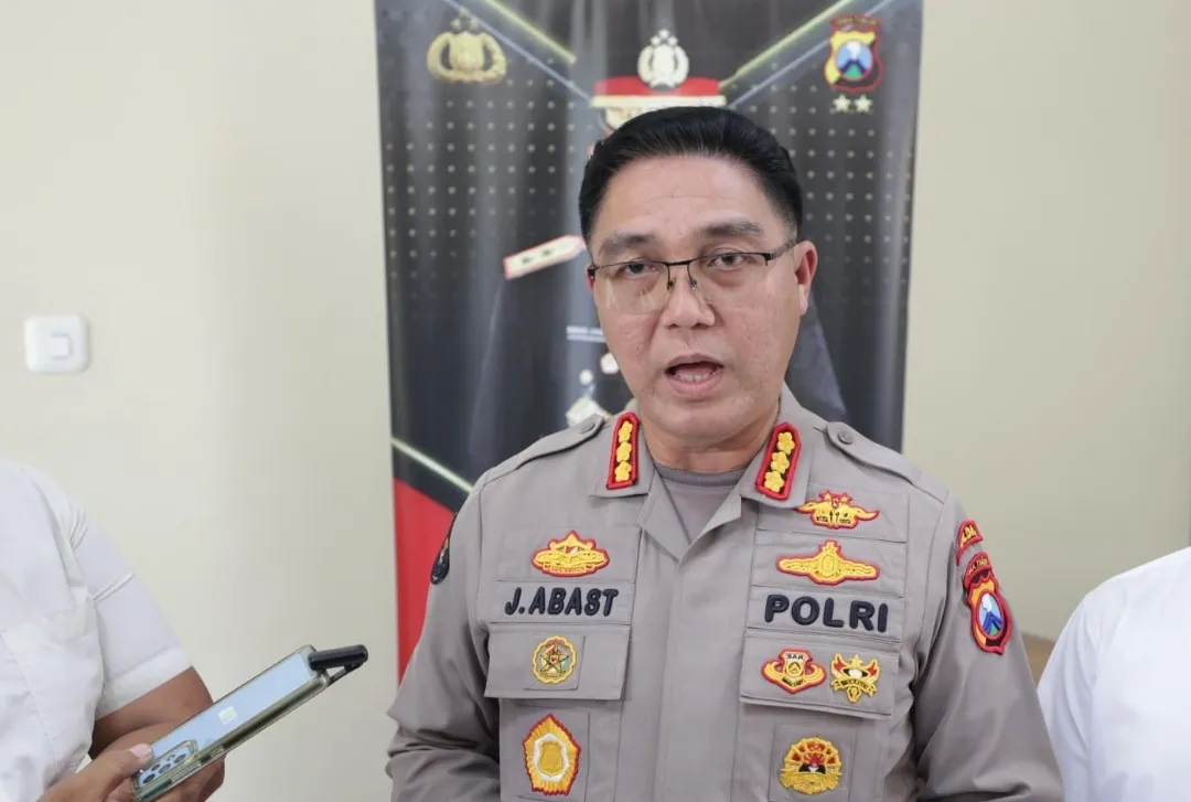 Polda Jatim Kerahkan Ratusan Personel Evakuasi dan Penanganan Darurat Erupsi Semer