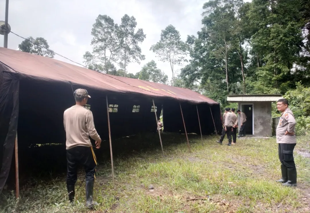 Polres Lumajang Dirikan Tenda Darurat Tanggap Bencana Erupsi Gunung Semeru