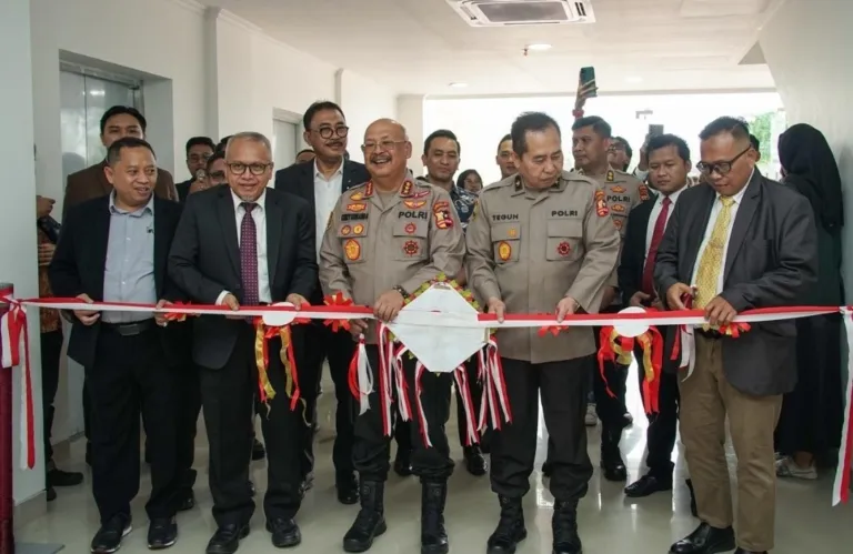 FH UNISSULA LAUNCHING PUSAT STUDI KEPOLISIAN, WAKAPOLRI: DORONG RISET STRATEGIS DAN RUJUKAN KEBIJAKAN NASIONAL