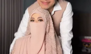 Pernikahan Fiki Naki dan Tinandrose