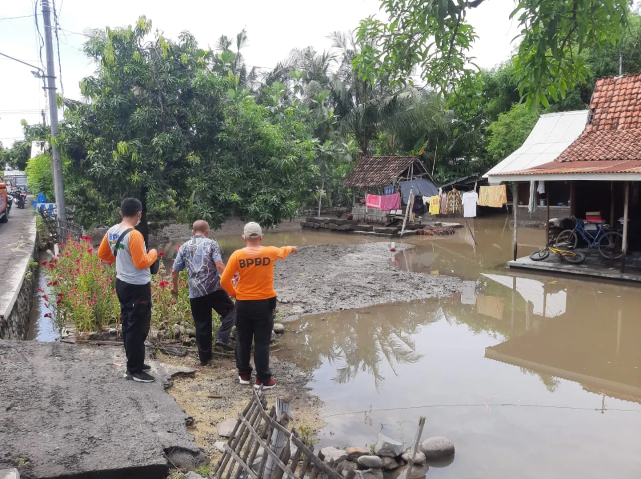 Program Penghijauan di Kecamatan Mangaran Dukung Lingkungan yang Lebih Bersih dan Hijau