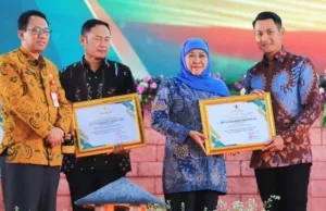 Jatim Meraih Penghargaan Be 2025 sebagai Pionir Teknologi Informasi