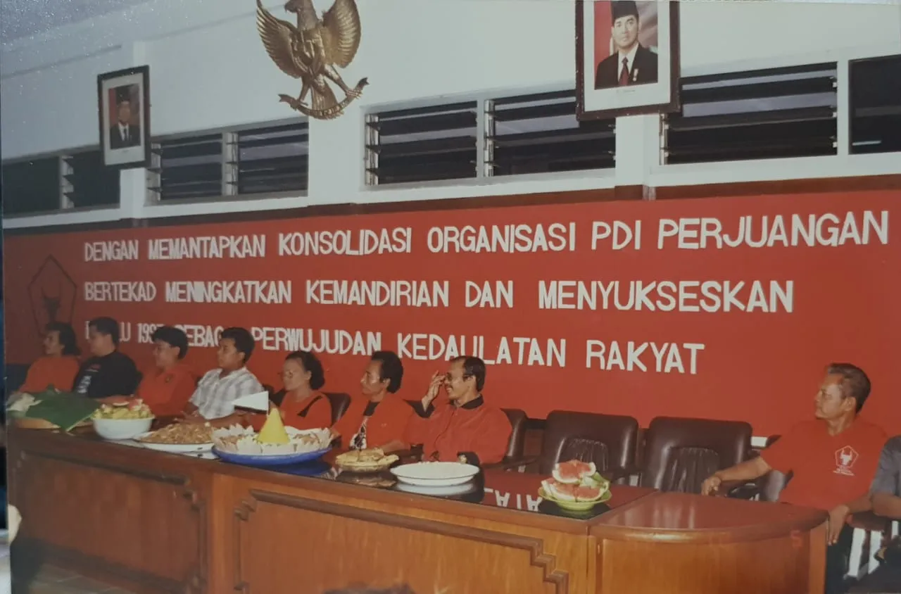 Gelar Soeharto Pahlawan Nasional, Baktiono: Pikirkan Luka Keluarga Korban, Jangan Ganggu Persatuan! 2 WhatsApp Image 2025 11 03 at 20.31.08