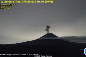 Informasi Utama tentang Erupsi Gunung Semeru, 8 kali erupsi dengan tinggi letusan hingga 1 km