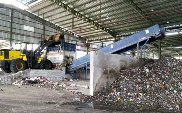 Pengolahan Sampah Menjadi Bahan Bakar Alternatif di Kabupaten Malang 1 Pengolahan Sampah Menjadi Bahan Bakar Alternatif di Kabupaten Malang