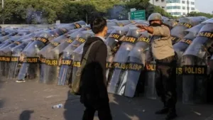 Peningkatan Pengamanan 4625 Personel di Jakarta Pusat Akibat Dua Aksi Unjuk Rasa di DPR-Monas Hari Ini
