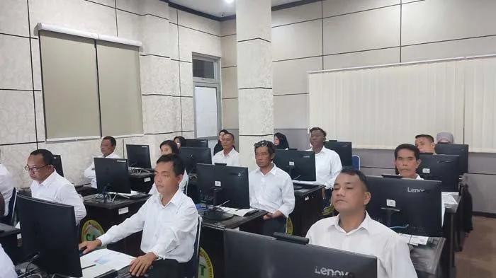 Pemkab Pemalang Resmi Angkat 3.352 Tenaga Honorer Jadi PPPK Paruh Waktu 1 Pemkab Pemalang Resmi Angkat 3.352 Tenaga Honorer Jadi PPPK Paruh Waktu