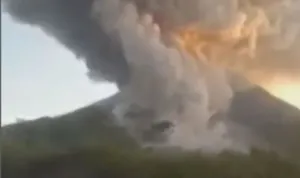 72012 merapi kembali erupsi