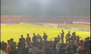 PERSELA 730x480 img 37987 pemandangan berbeda tersaji saat pertandingan persijap jepara vs persela lamongan yang diiringi shol