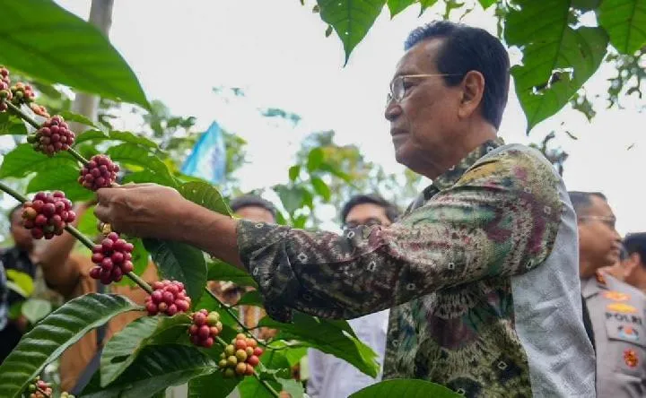 Sultan HB X: Kepemimpinan Berpihak pada Rakyat