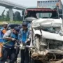 KM 12 Tol Jagorawi Mencekam, Sopir Daihatsu Gran Max Terjebak Dijepit Dua Truk