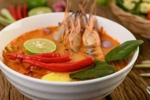 10 Restoran Thailand Favorit di Surabaya untuk Pecinta Tom Yam