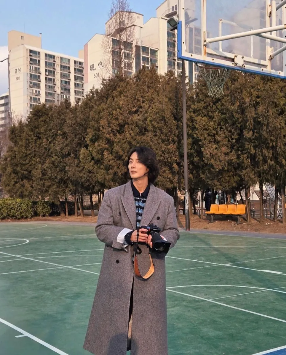 7 Potret Asli Yoon Shi Yoon, Bintang Taxi Driver 3