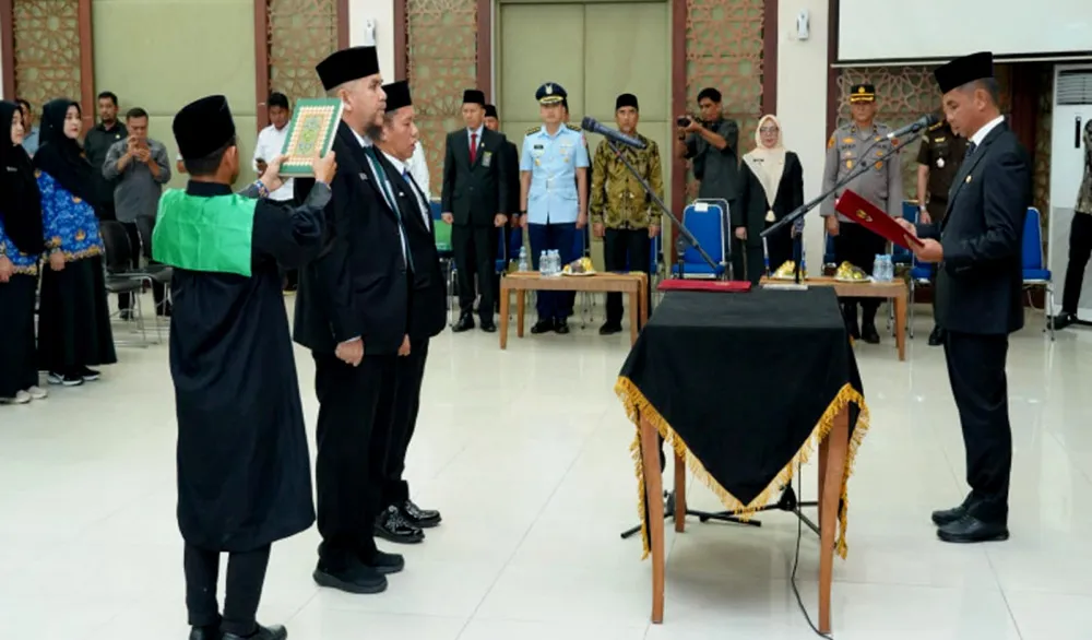 Sekda Hambali Dikabarkan Tak Terima Undangan Rotasi Pejabat Kampar