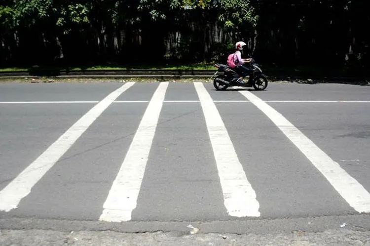 Sering Hajar Polisi Tidur? Hati-Hati, Mesin Motor Kamu Bisa Rusak Diam-Diam!