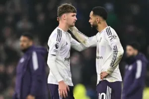 Baru lahir saat Man United juara Liga Champions terakhir kali, bocah ini jadi solusi absennya Bruno Fernandes