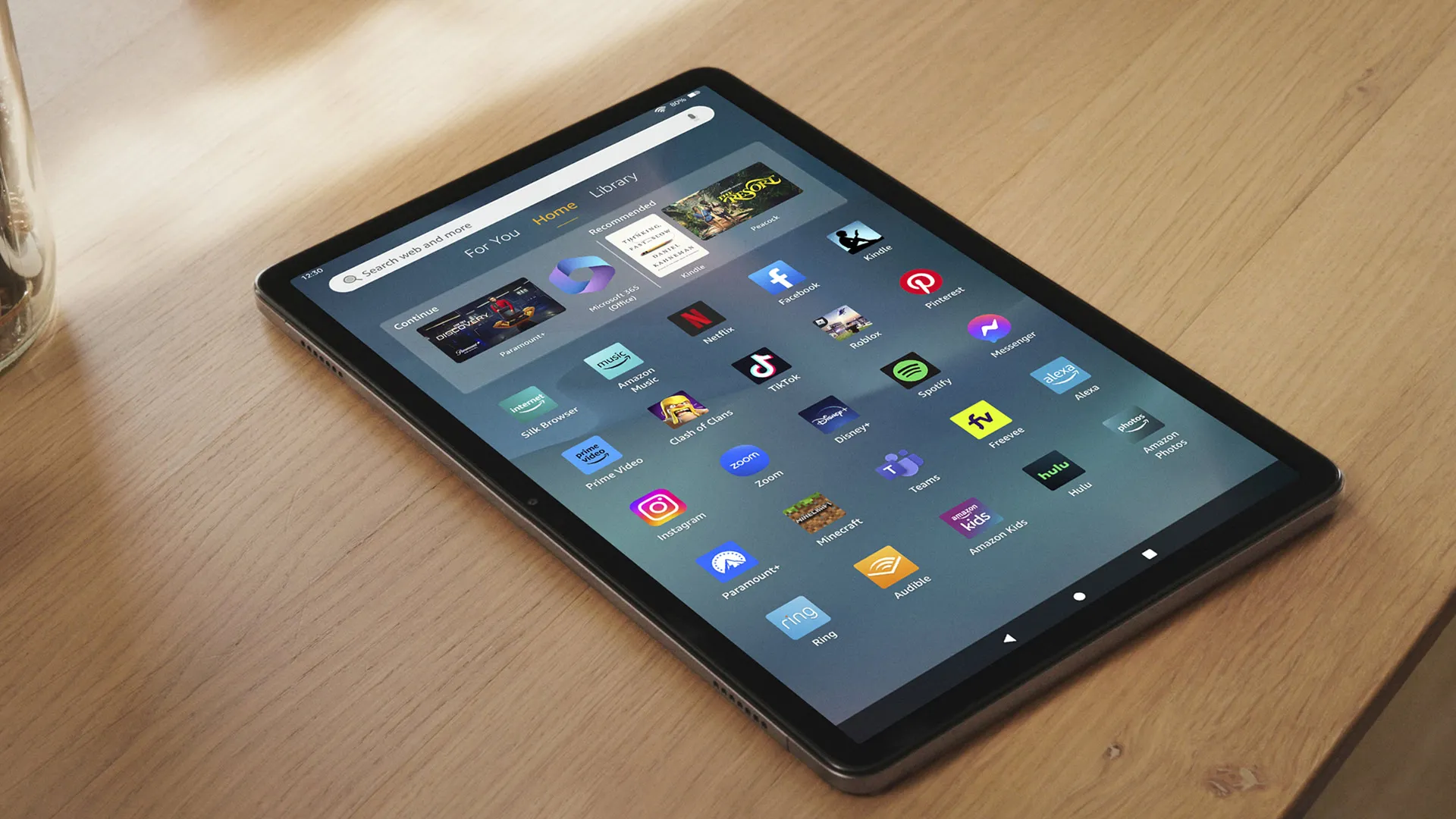 Tablet, Laptop, atau HP Lipat: Mana yang Paling Efektif untuk Bekerja Hybrid? 1 Tablet, Laptop, atau HP Lipat: Mana yang Paling Efektif untuk Bekerja Hybrid?