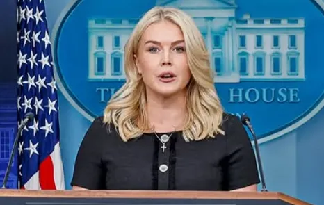 karoline Leavitt Menilai Artikel Vanity Fair