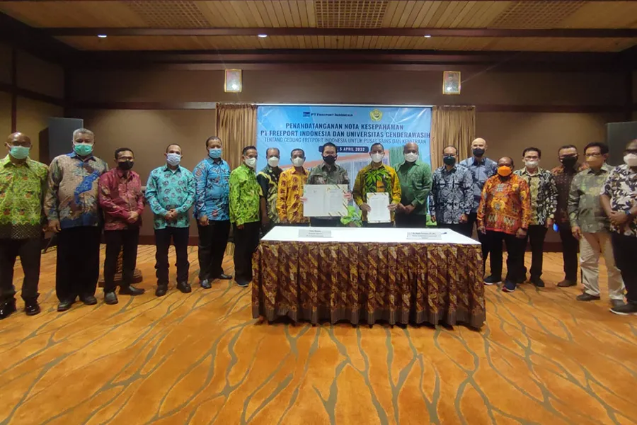 Kuatkan Riset dan Pendidikan di Papua, PTFI Serahkan Gedung Sains Kemitraan UNCEN 1 Kuatkan Riset dan Pendidikan di Papua, PTFI Serahkan Gedung Sains Kemitraan UNCEN