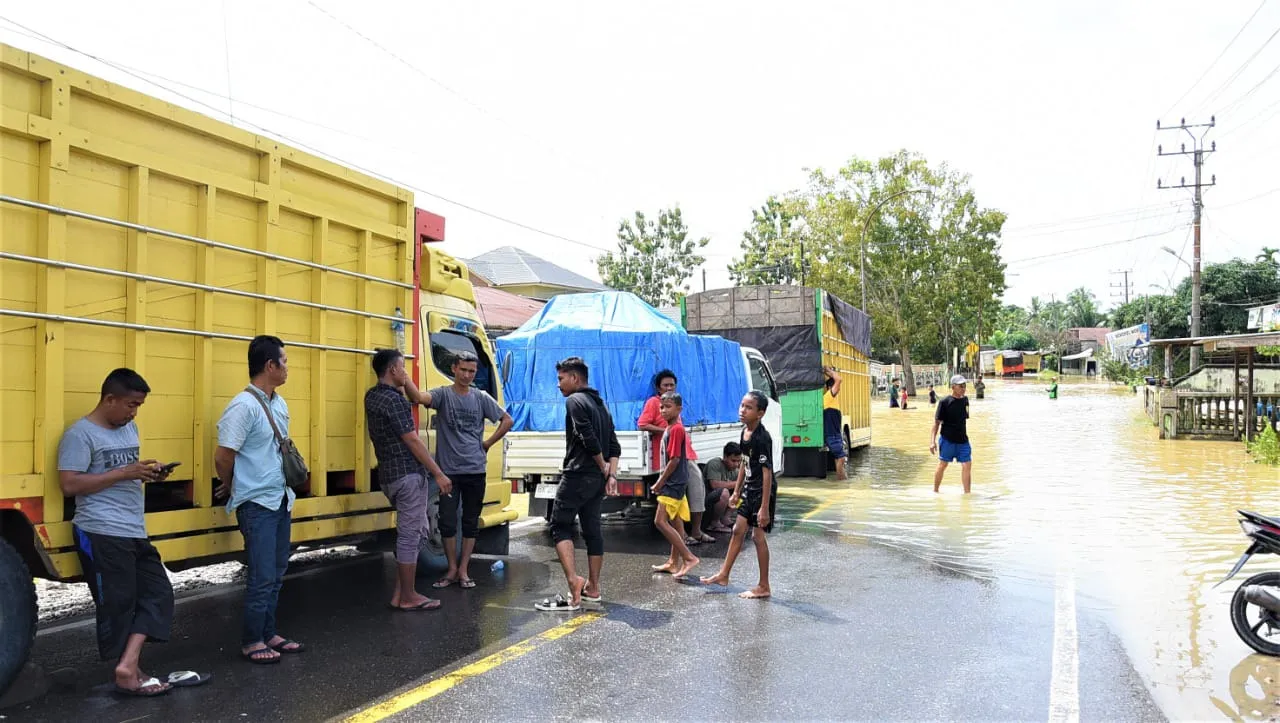 BNPB: Akses Jalur Medan-Aceh Tamiang Mulai Dibuka 1 BNPB: Akses Jalur Medan-Aceh Tamiang Mulai Dibuka