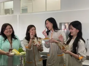 Unik, Mahasiswa Universitas Ciputra Sulap Sayur Asam Jadi Keripik Sehat Tanpa Minyak