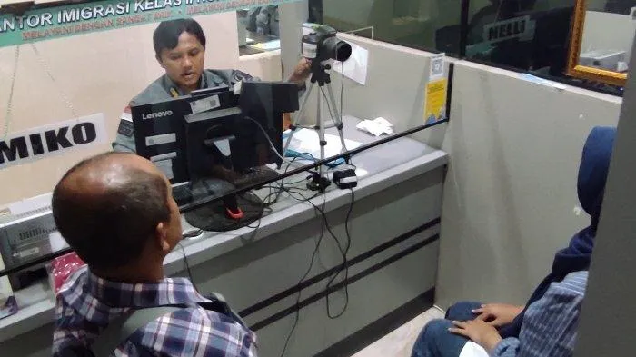 Pemantauan WNA di Blitar dan Tulungagung Diperketat 1 Pemantauan WNA di Blitar dan Tulungagung Diperketat