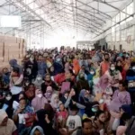 Kantor-Pos-Kebonrojo-Surabaya-dipenuhi-penerima-BLT.jpg Kantor Pos Kebonrojo Surabaya dipenuhi penerima BLT