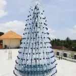 Limbah Disulap jadi Pohon Natal