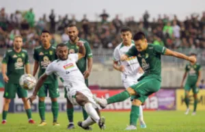 75 Bonek Siap Hadiri Laga Spesial di Stadion BJ Habibie