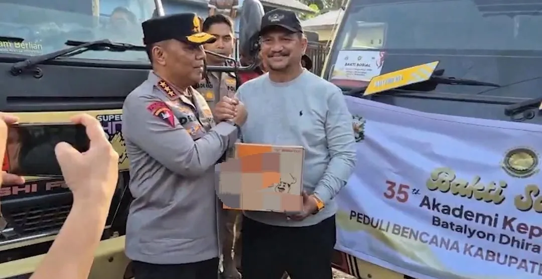 Wakapolri Tinjau Aceh Tamiang dan Salurkan Bantuan Kemanusiaan dari Batalyon Dhira Brata Akpol 1990