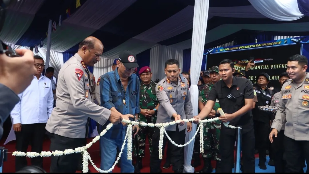 Kapolda Jatim Resmikan Dermaga dan Kapal Cepat Satpolairud Polresta Banyuwangi 1 Kapolda Jatim Resmikan Dermaga dan Kapal Cepat Satpolairud Polresta Banyuwangi