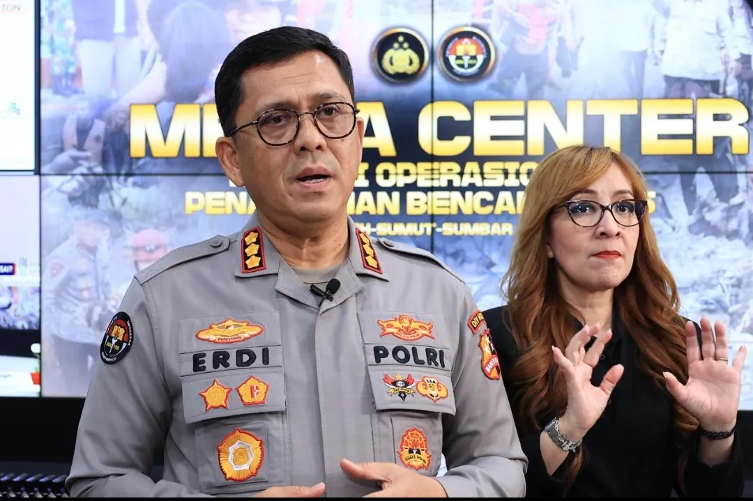 Polri Ungkap Dampak Besar Bencana di Aceh, Sumut, dan Sumbar: 965 Warga Meninggal Dunia 1 Polri Ungkap Dampak Besar Bencana di Aceh, Sumut, dan Sumbar: 965 Warga Meninggal Dunia