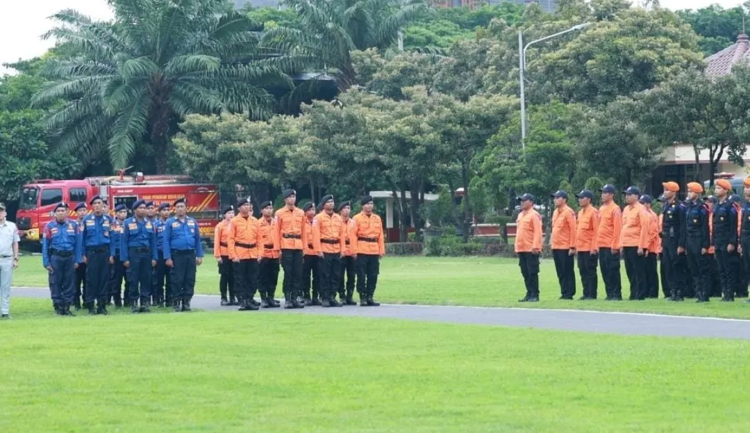 Polda Jatim Siagakan Tim SAR di Sejumlah Obyek Wisata pada Operasi Lilin Semeru 1 Polda Jatim Siagakan Tim SAR di Sejumlah Obyek Wisata pada Operasi Lilin Semeru