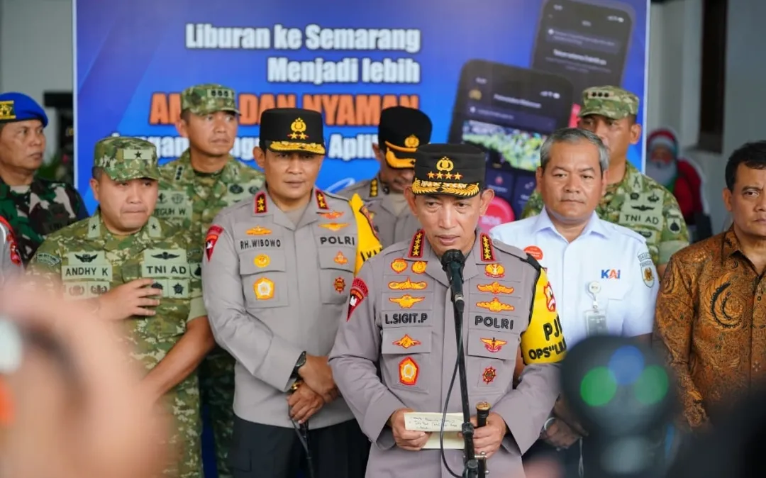 Kapolri Tekankan Kewaspadaan Cuaca Ekstrem dan Kesiapsiagaan Penanganan Bencana Selama Nataru 1 Kapolri Tekankan Kewaspadaan Cuaca Ekstrem dan Kesiapsiagaan Penanganan Bencana Selama Nataru