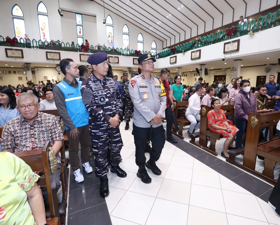Kapolda Jatim dan Forkopimda Tinjau Gereja di Surabaya, Pastikan Ibadah Natal Aman