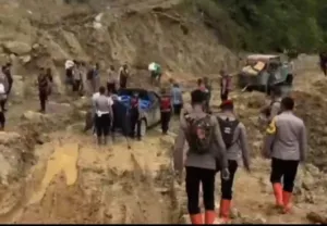 Polri, TNI dan Pemda Tembus Medan Ekstrem, Pastikan Kehadiran Negara bagi Warga Terisolasi di Pining Gayo Lues