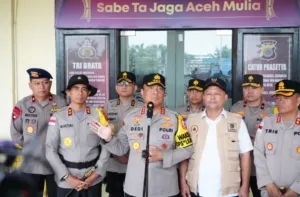 Polri Salurkan Bantuan dan Kerahkan Alat Berat untuk Percepat Pemulihan Banjir di Aceh Utara