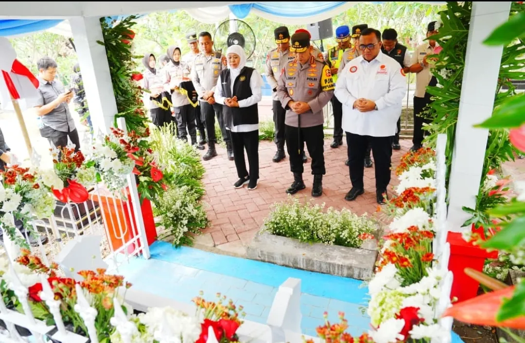 Ziarah Makam hingga Groundbreaking Museum Marsinah, Kapolri: Mengenang Pahlawan Nasional Buruh