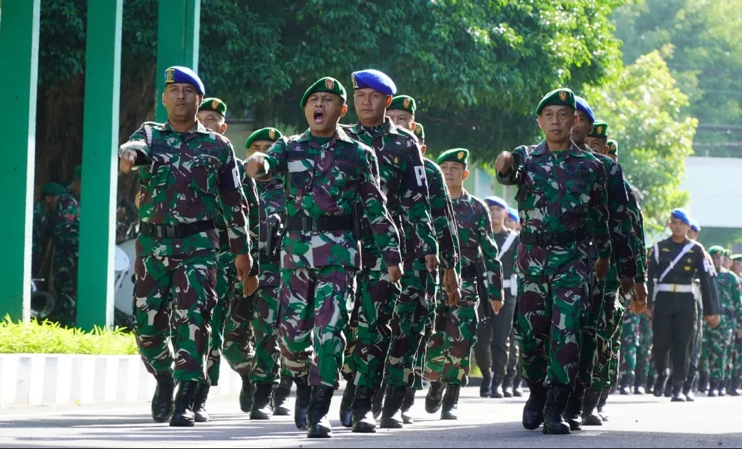 Latihan Defile Rutin, Korem 081/DSJ Mantapkan Disiplin Prajurit